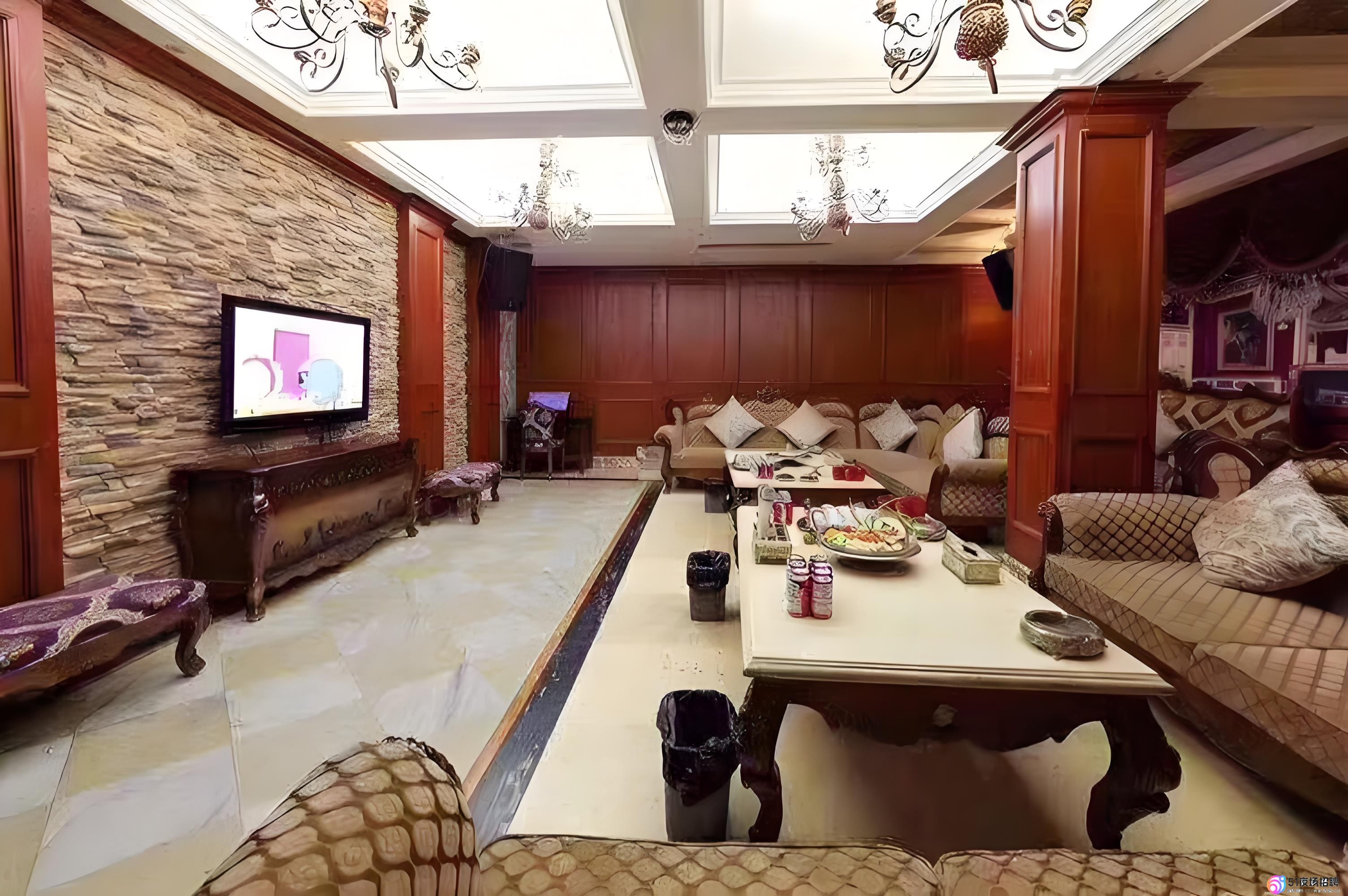 厦门商务KTV招聘指南：职场新秀挑战优质工作